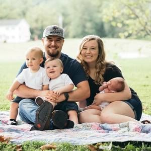 Meet your Posher, Regan